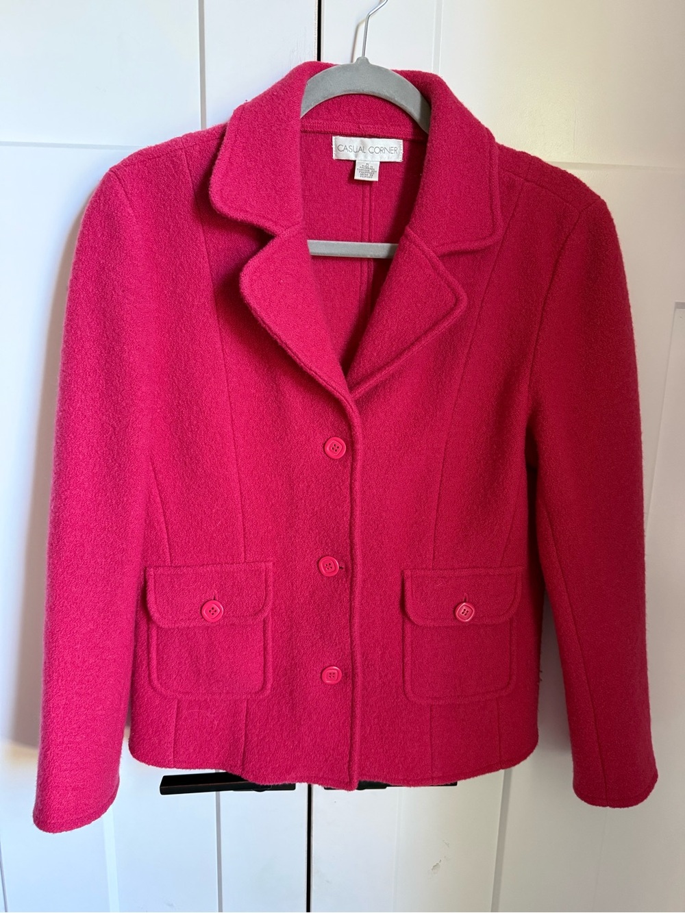 Like new. Casual Corner Women's Hot Pink 100% Wool Button Jacket size M.
